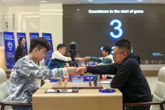 4人痴女超短裙ol波多野结衣