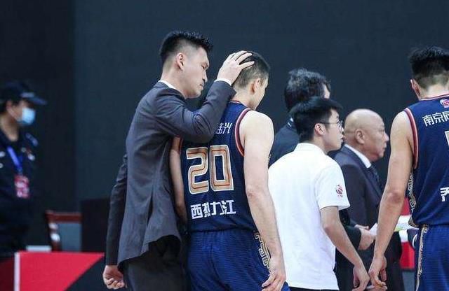 cc超大胆私女人处摄影艺术